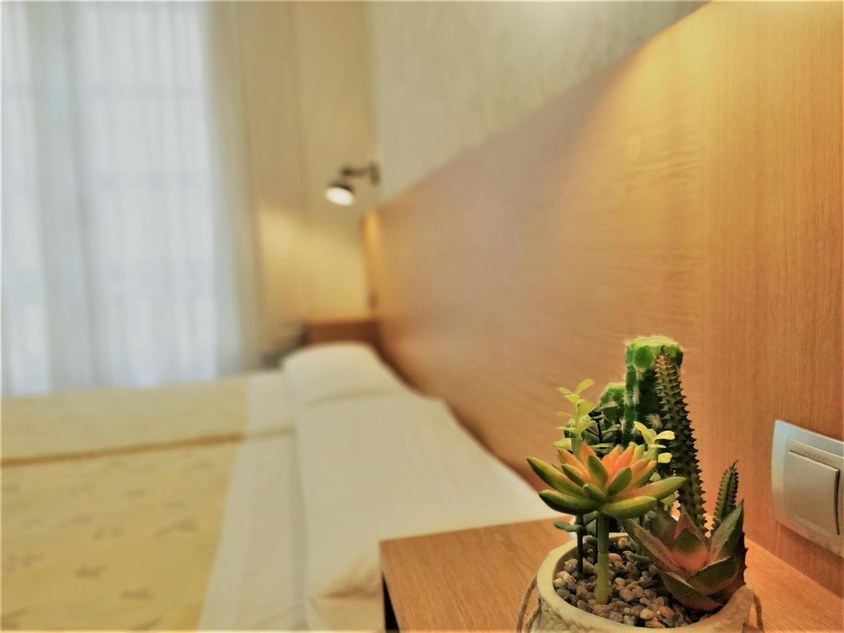 Roquefer Bilbao Central Rooms מראה חיצוני תמונה