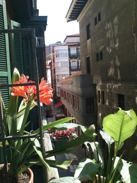 Roquefer Bilbao Central Rooms מראה חיצוני תמונה